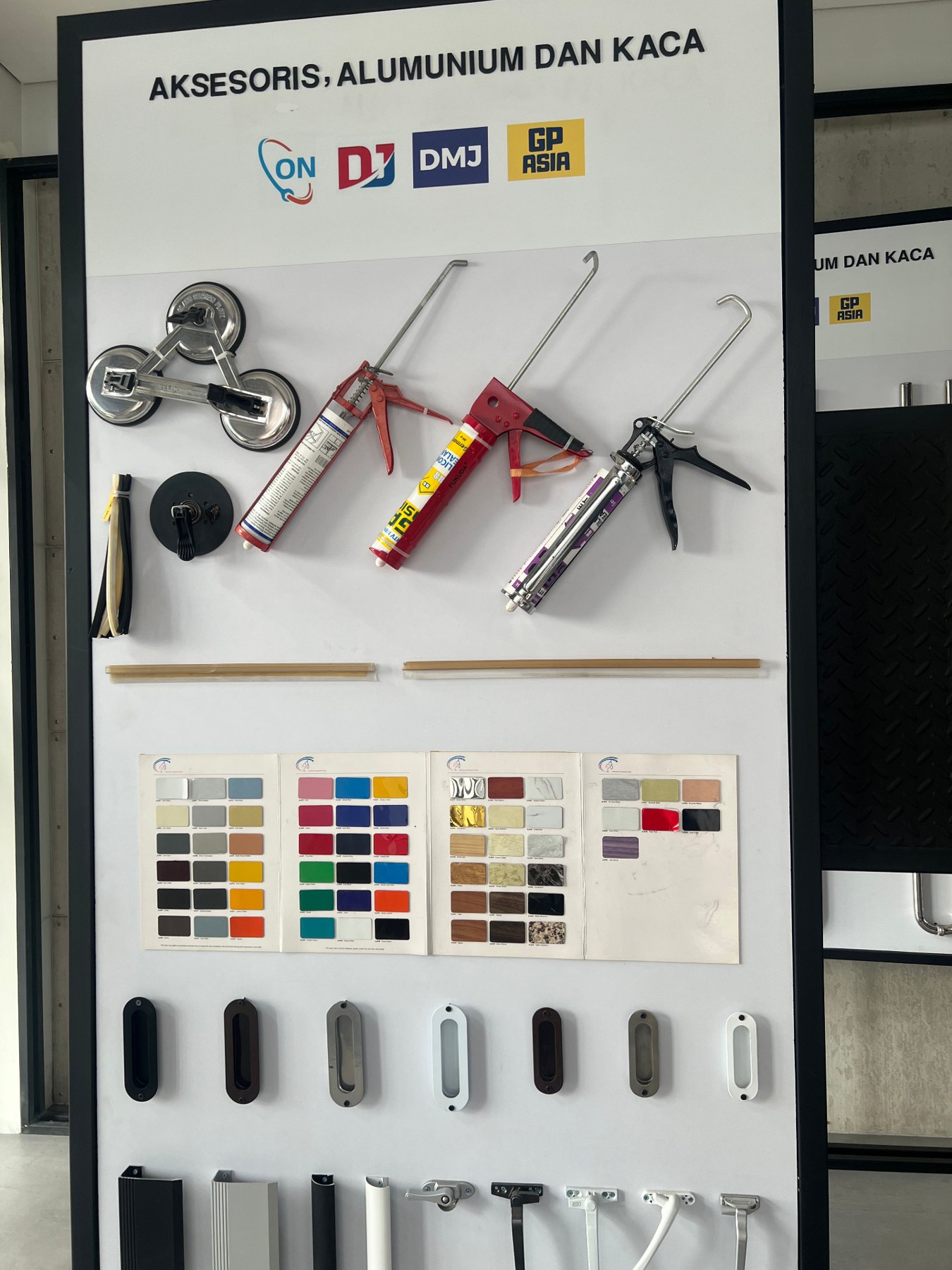 Handle · Sealant · Color Chart